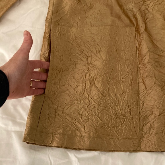 Caroline Rose Crushed Silk Twinset in Gold - Picture 9 of 12